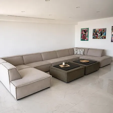 De Anna * אדחה